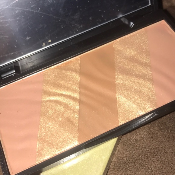 ❤️ 3F10❤️  NEW Beaute Essentials bronzer - Picture 3 of 3